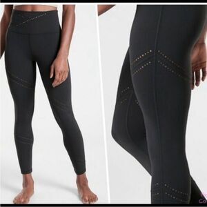 NWT sold out Athleta It's A Wrap 7/8 Tights size 1x